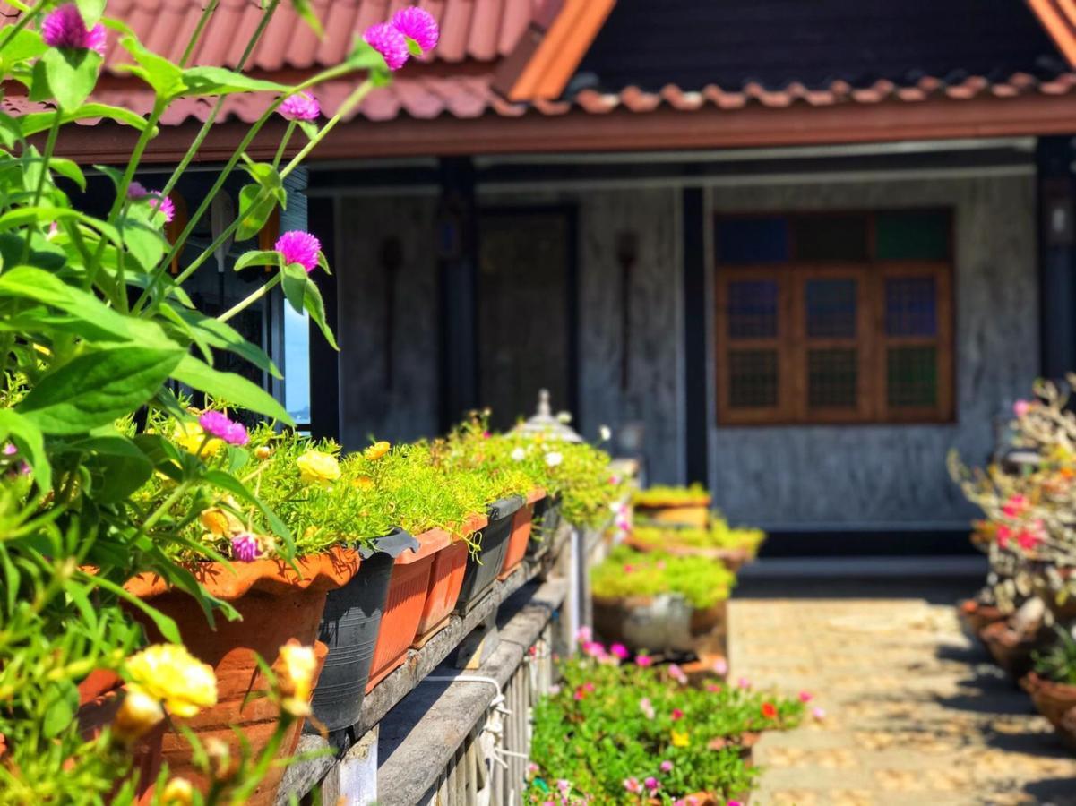 Mangrove House Lanta Old Town Hotel Koh Lanta Exterior photo